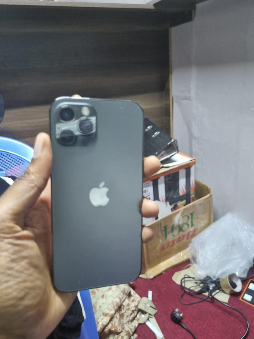 Refurbished Apple iPhone 12 PRO 512gb 6GB RAM + 512GB  5G smartphone Pro Cameras for content Creation