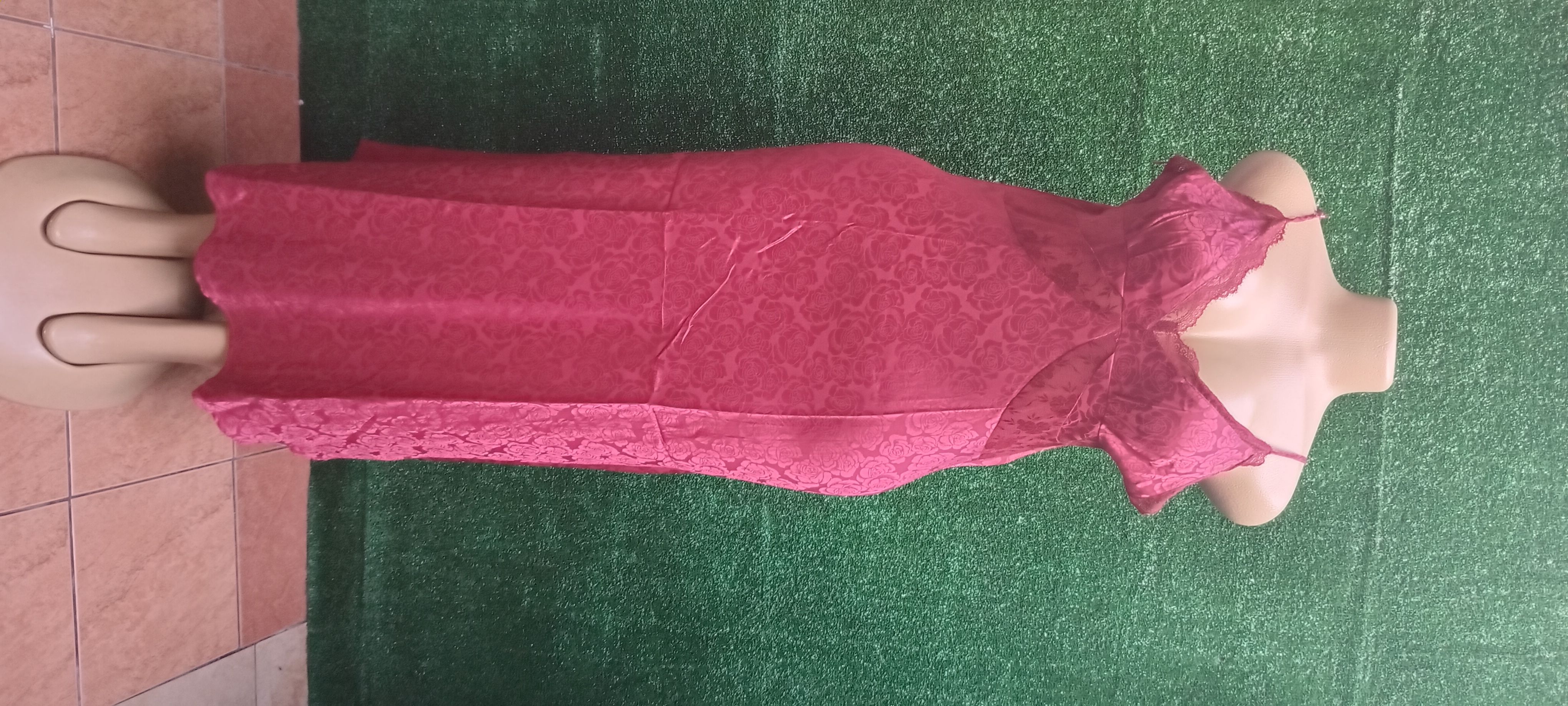 Women's Lingerie beautiful red satin Sexy Nightwear Spaghetti Strap slip on Nightgown.prestine quality.