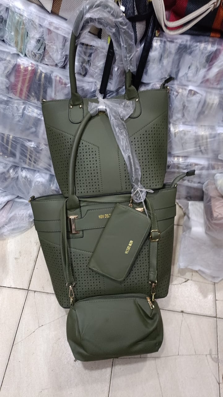 Classic and fashionable ladies handbags