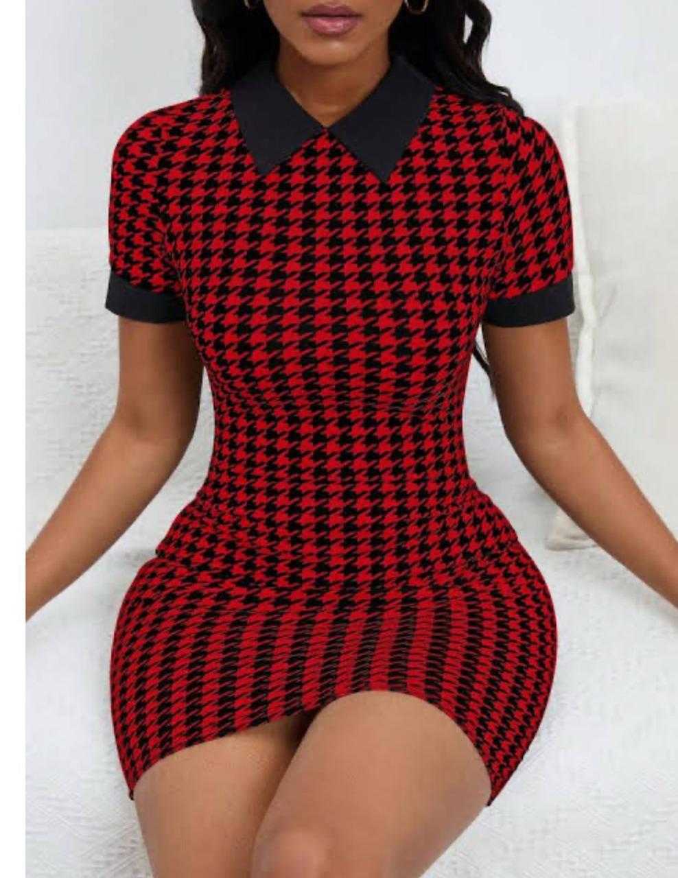 Elegant Evening dress designed to make you the star of any special occasion. This stunning dress features a flattering silhouette that hugs your curves in all the right places, while the luxurious fa