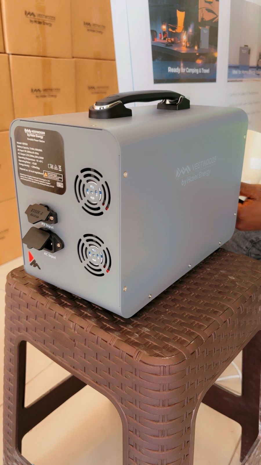 1KVA + 500Watts Output ( 3 in1) Vestwoods Power Station | Lithium Ion Battery, Inverter+Battery+Solar Controller 3 YEARS WARRANTY. Better than HITHIUM
