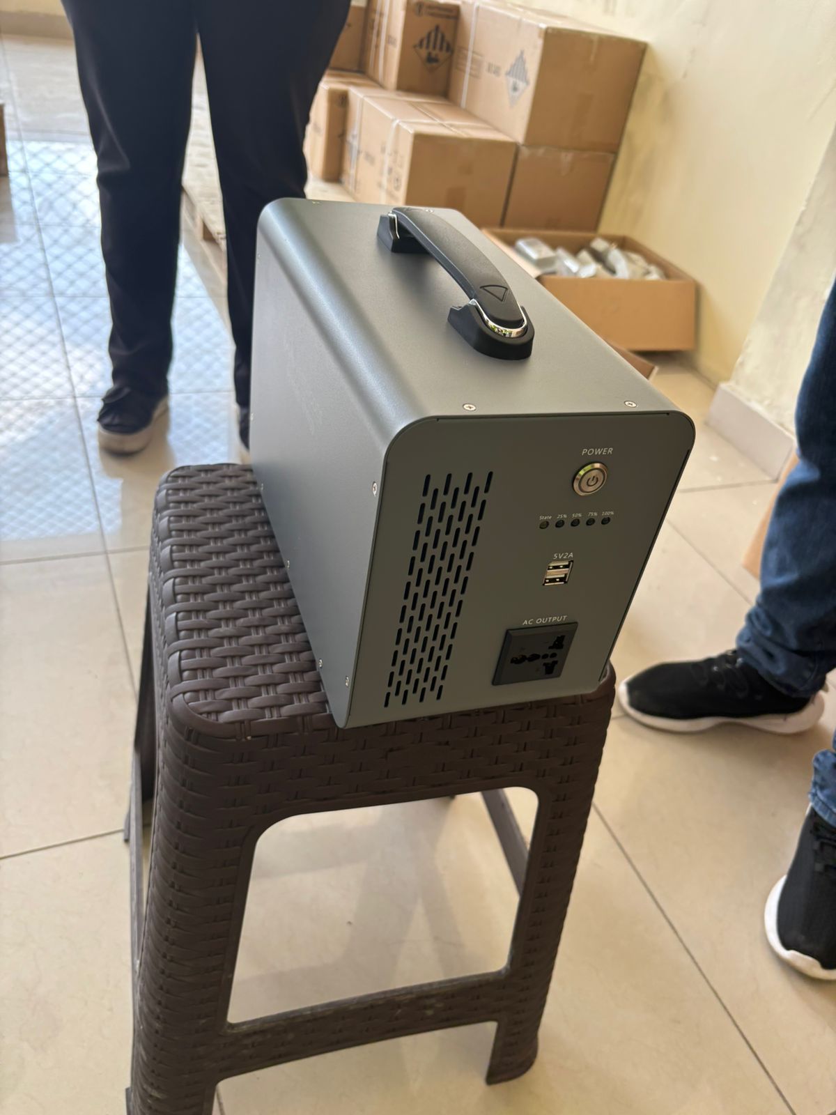 1KVA + 500Watts Output ( 3 in1) Vestwoods Power Station | Lithium Ion Battery, Inverter+Battery+Solar Controller 3 YEARS WARRANTY. Better than HITHIUM