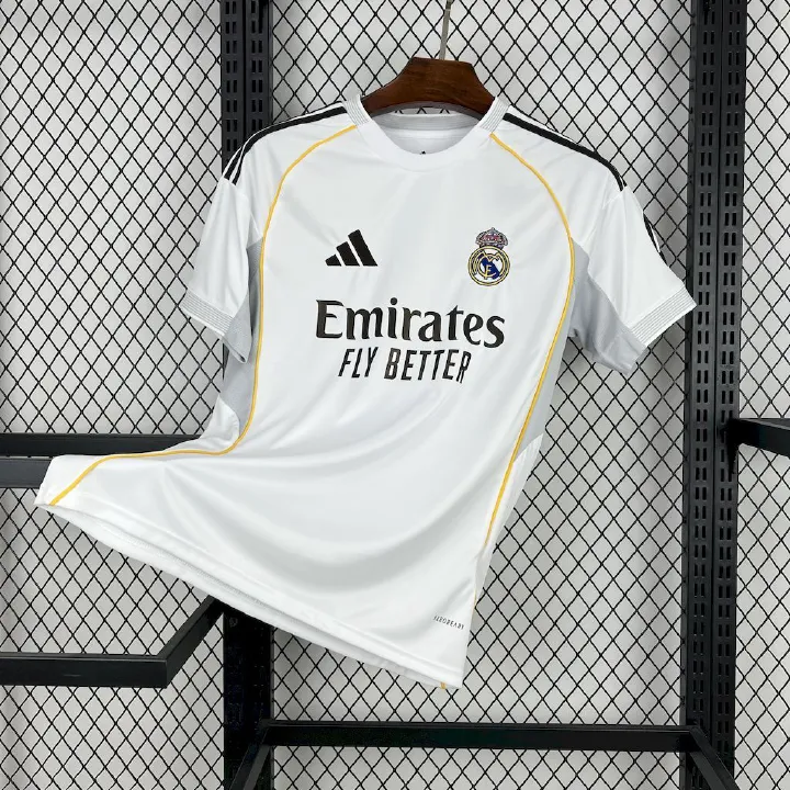 New Real Madrid Fan Jersey La Liga 2025-2026 Season Football Soccer Jersey Kits                                     .