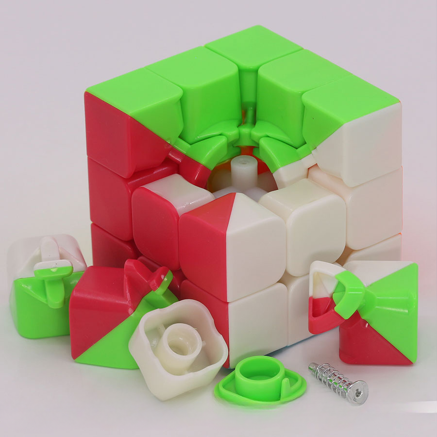 3*3*3 RUBIKS CUBE/MAGIC CUBE/STRESS RELIEVER/SPEED CUBE/ 3X3 STICKERLESS MAGIC CUBE/ RUBIX PUZZLE TOYS.