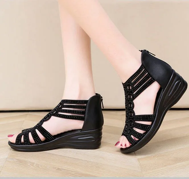 Ladies Shoes Slippers Mules Plastic Slope Heel Sandals and Slippers Fashion Women's Simple Beach Outer Mid-heel Non-slip Heightening Slippers Casual Mom Shoe Latest Shoes Girl