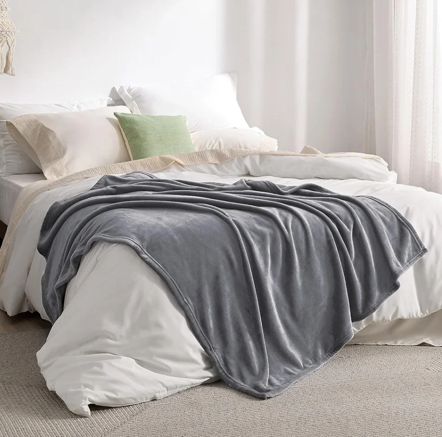 Fluffy Coral Velvet Blanket Flannel Plush Comfortable Thickened and Warm Soft Sofa Throw Blanket for Air-Conditioned Room Luxury Blankets furniture Local fast delivery