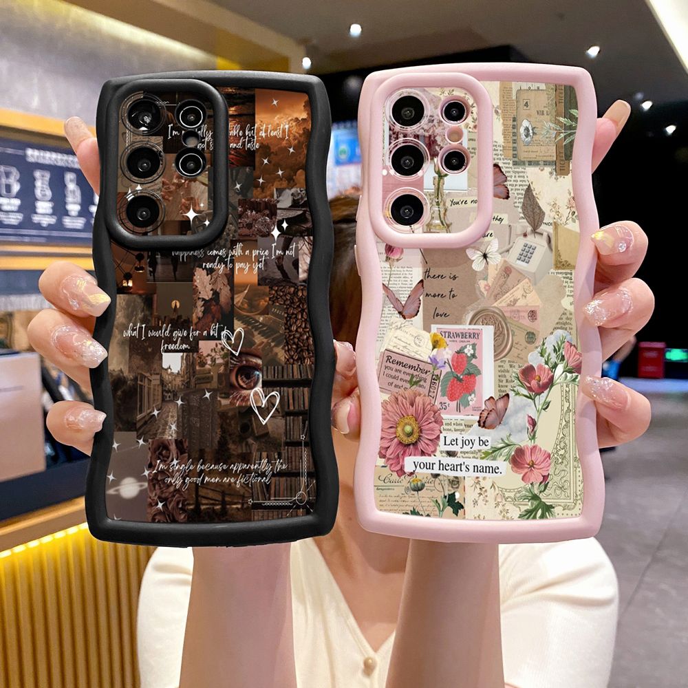 For Samsung Galaxy S24 S23 Ultra S22 Plus S21 FE S20 Vintage Flower Art Town Butterfly Wave Frame Phone Case Anti Drop Cover