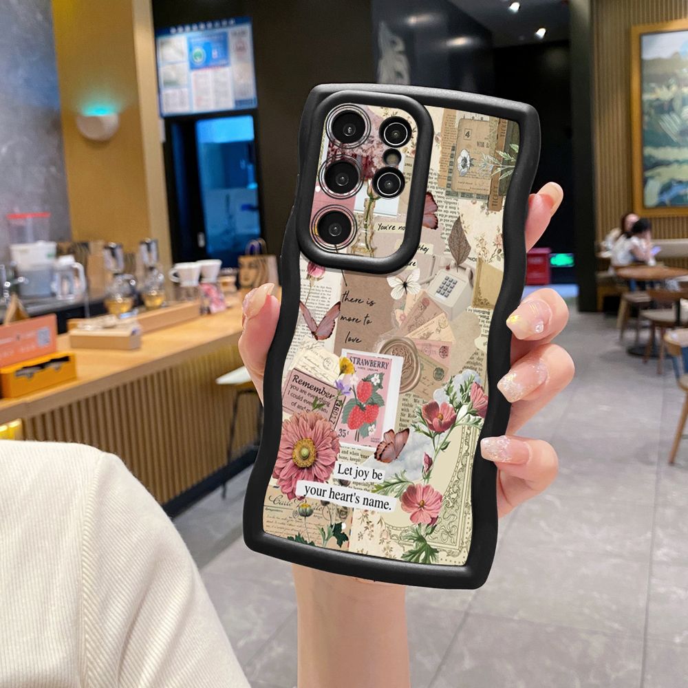 For Samsung Galaxy S24 S23 Ultra S22 Plus S21 FE S20 Vintage Flower Art Town Butterfly Wave Frame Phone Case Anti Drop Cover