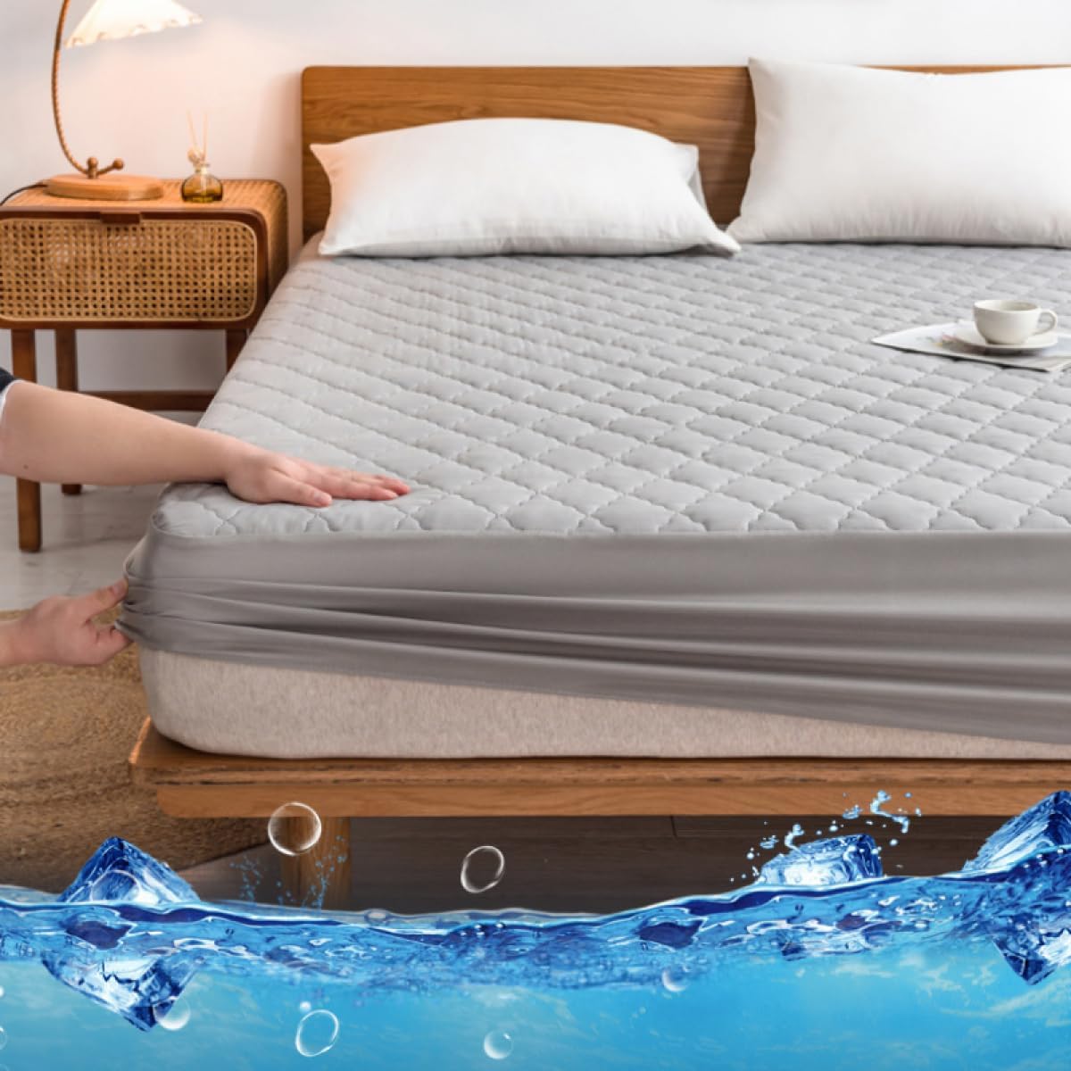 Mattress Protector Mattress Cover Quilted Fitted Sheet Thickened Waterproof Mattress Dust Cover Breathable Fluffy Soft Easy Care Mattress Topper in All Seasons