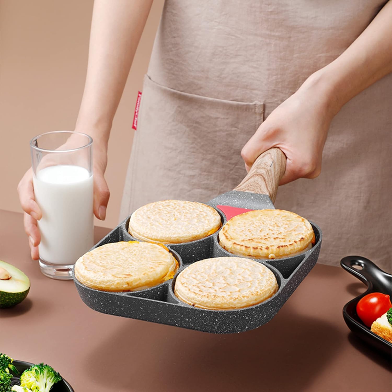 Multi-purpose 4 Hole Omelette Pan for Pancakes, Ground Steaks, Eggs Omelette Pancake Pan Non-Stick Aluminium for Gas Cookers and Induction Cookers