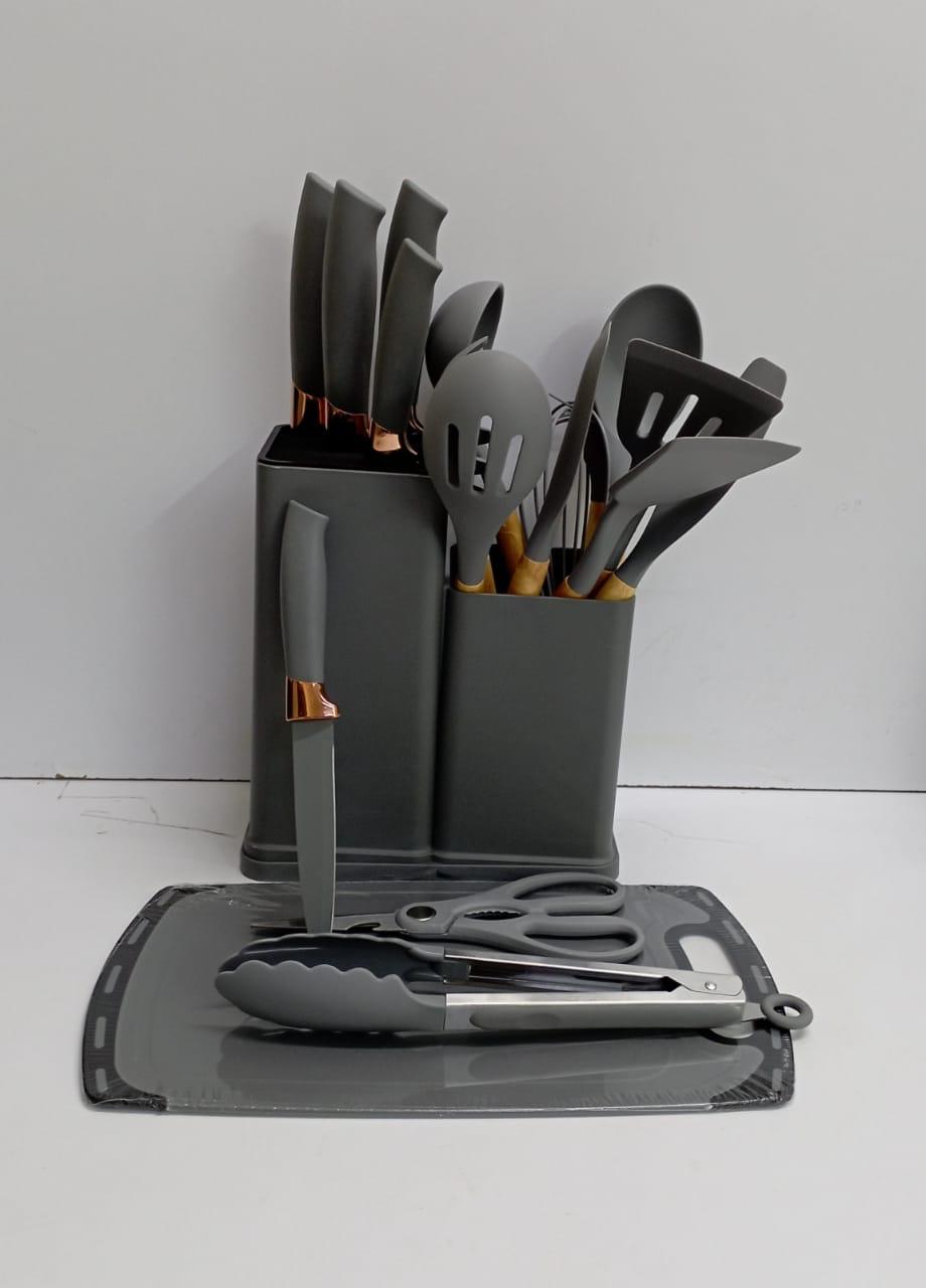 SILICONE COOKING UTENSILS SET - 19 PCS KITCHEN UTENSILS HEAT RESISTANT/NON-STICK/NON TOXIC/BPA FREE SILICON SPOONS SPATULA WHISK TONGS MIXING SPOON,WOODEN HANDLE KITCHEN UTENSIL SET WITH HOLDER