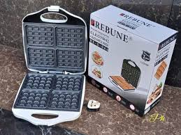Rebune 4 slice waffle maker ; Harmless, easy to clean- Stylish design makes it fit any occasion, a good choice for decoration at home.- Indicator light lets you know when the waffles are ready