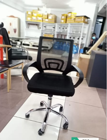 Assembled Executive Office Chair With A Free Lumbar Support, ideal for a long time sitting