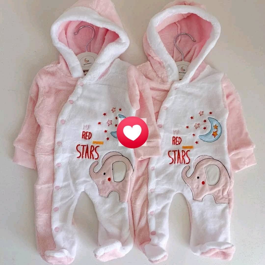 Beautiful Mid-Warm Baby Rompers – Soft & Cozy One-Piece Outfit for Newborns and Infants, Gentle on Baby’s Skin, Perfect for All-Day Comfort