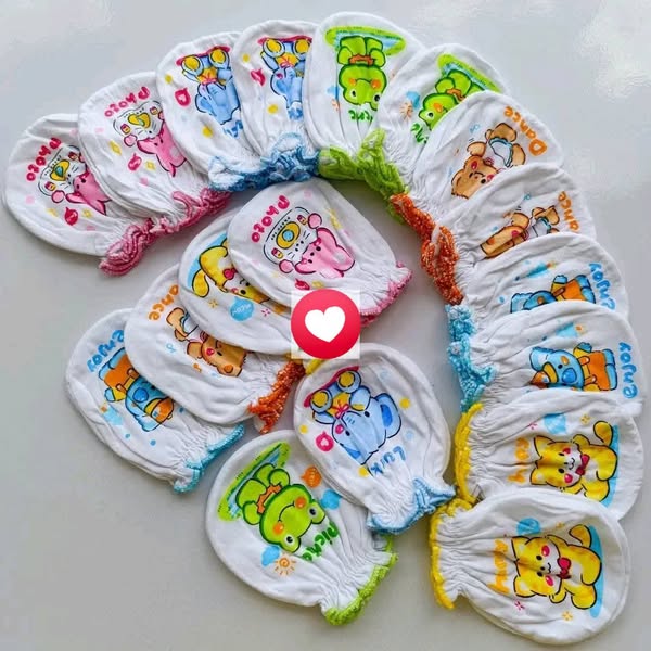 Soft Cotton Baby Anti-Scratch Mittens | Newborn Protection Gloves | Prevent Face Scratches & Keep Baby’s Hands Warm – Unisex Design