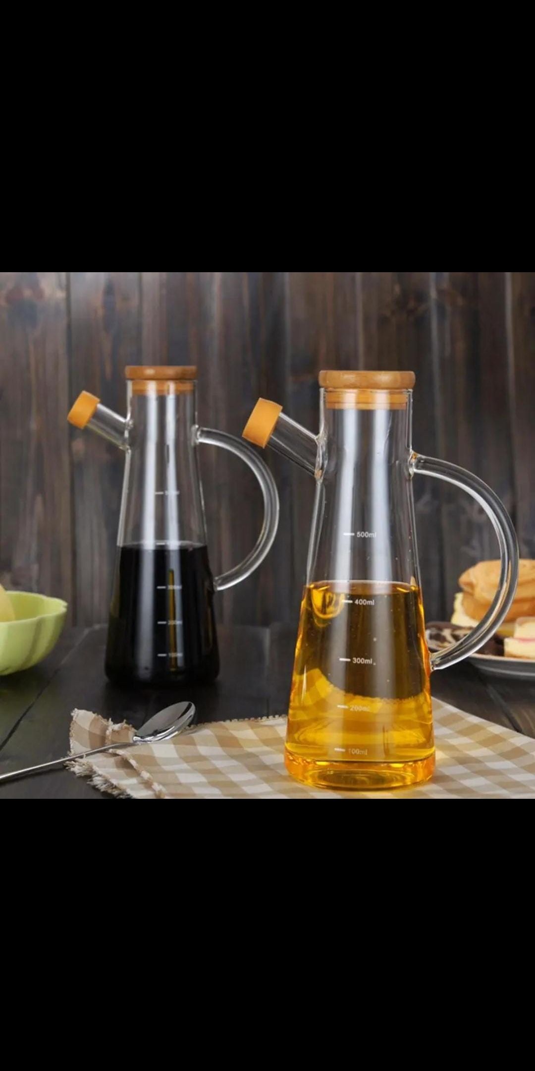 Oil jar with Bamboo lid STURDY, NOT EASY TO BREAK - Our olive oil dispenser bottle are made of 3 MM thick borosilicate glass. Sturdy, not easy to break.(500ml)