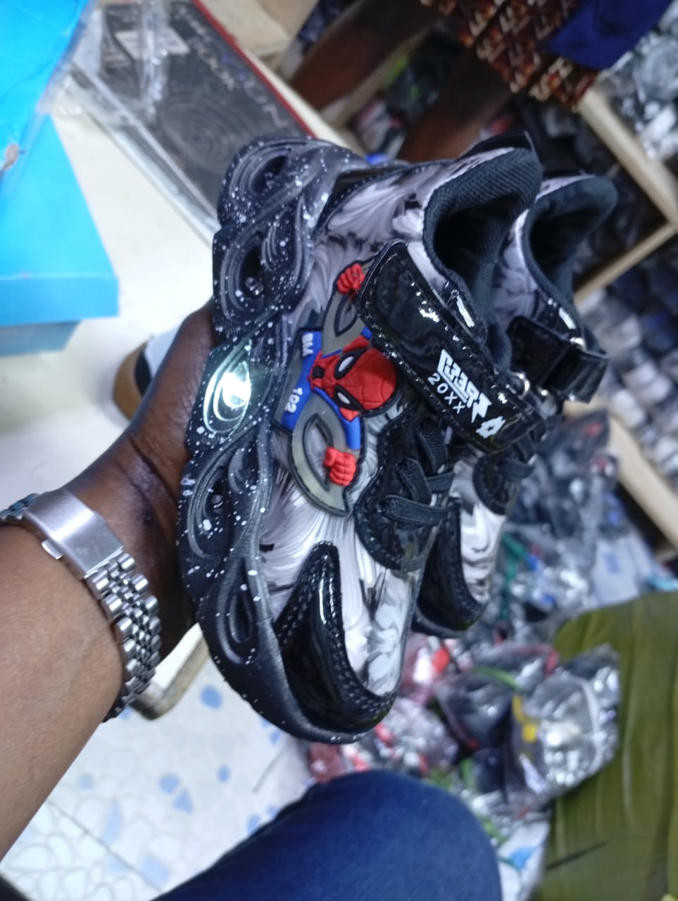 Spider sneaker shoes with lights on the soles for young boys