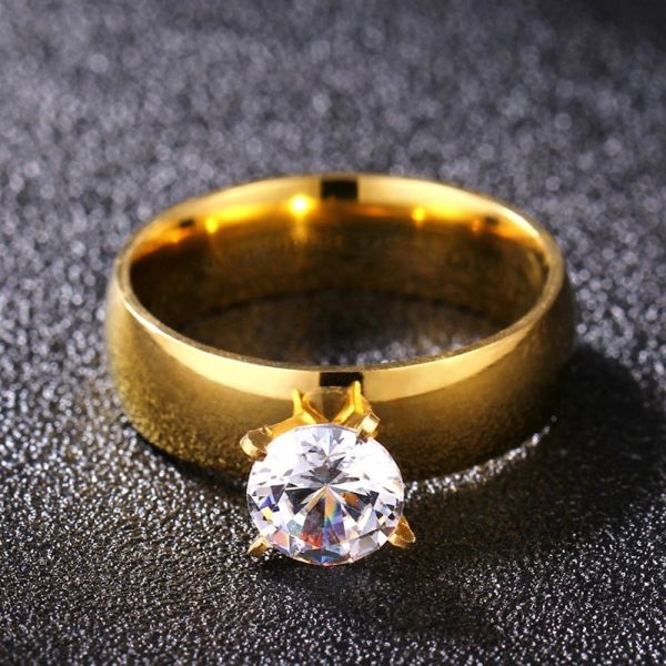 1pc Titanium Steel Large Zircon Couple Ring Men and Women Promise Gold Ring Valentine's Day Gift Wedding Engagement Ring