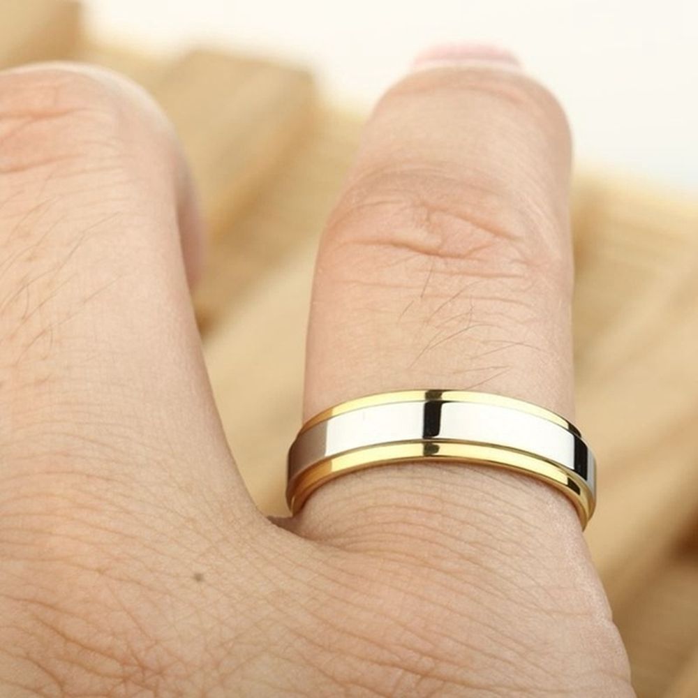 New Fashion Simple Design Titanium Steel Mens Rings Lover Couple Rings Alliance Gold Wedding Band Rings Set for Women Men