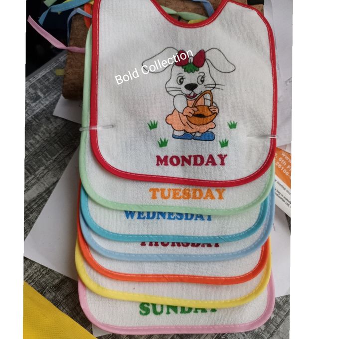 Fashion 7pcs adorable feed wear newborn baby feeder bibs