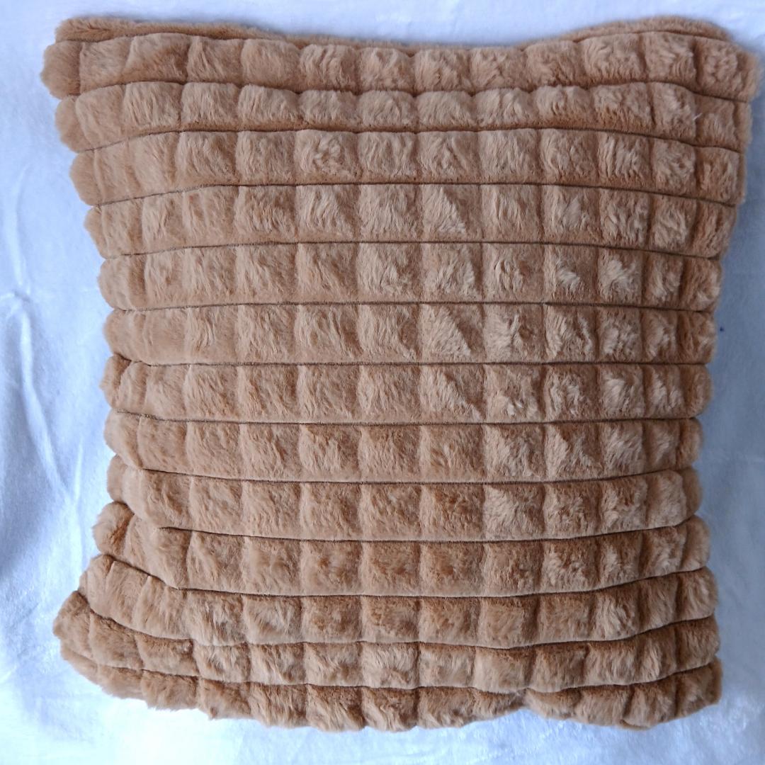 Set of 2 Super Soft Plush Faux Fur Throw Pillow Covers, Plaid Texture Modern Luxury Decorative Pillow Case Cushion Cover for Home Decor Sofa Couch Bed Livingroom.