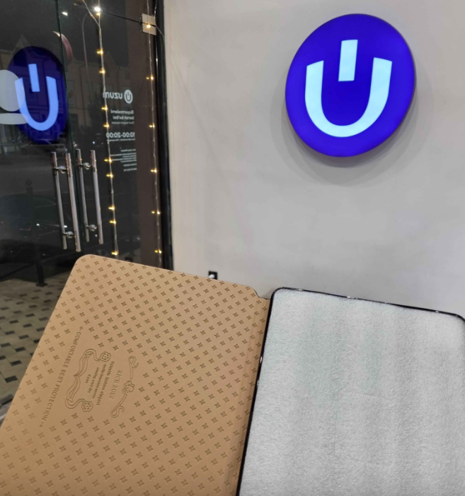 Rich Boss Smart Flip PU Leather Tablet Cover, Shock absorbing with Ultra Thin Design Folio Stand Case for iPad Pro 12.9 (2022)