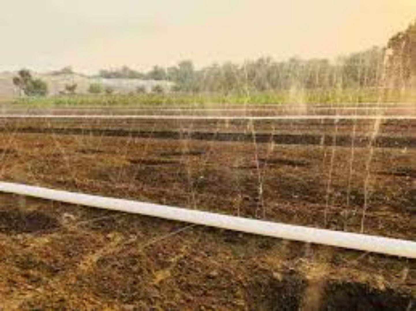 Heavy-Duty Rain Hose for Efficient Garden Watering.Use our agricultural rain hose for great results,length and the width of the holes fully enhanced