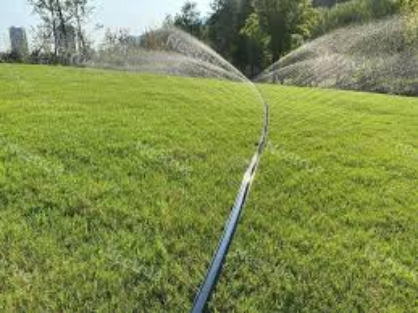 Heavy-Duty Rain Hose for Efficient Garden Watering.Use our agricultural rain hose for great results,length and the width of the holes fully enhanced