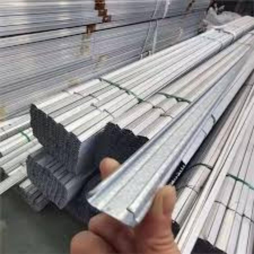 Efficient Zigzag Wire for Polyfilm Securing....A little investment to save for the future ...Get yourself our high quality agricultural profile and zigzag wires