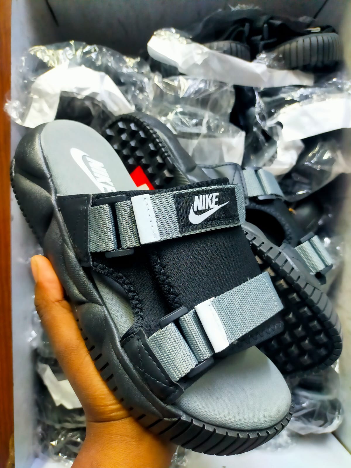 ⚡ NEWEST SLIDES⚡HIGH Quality fashion menswear open slides 🔥 Breathable fashioned slides/ slippers ❤️‍🔥