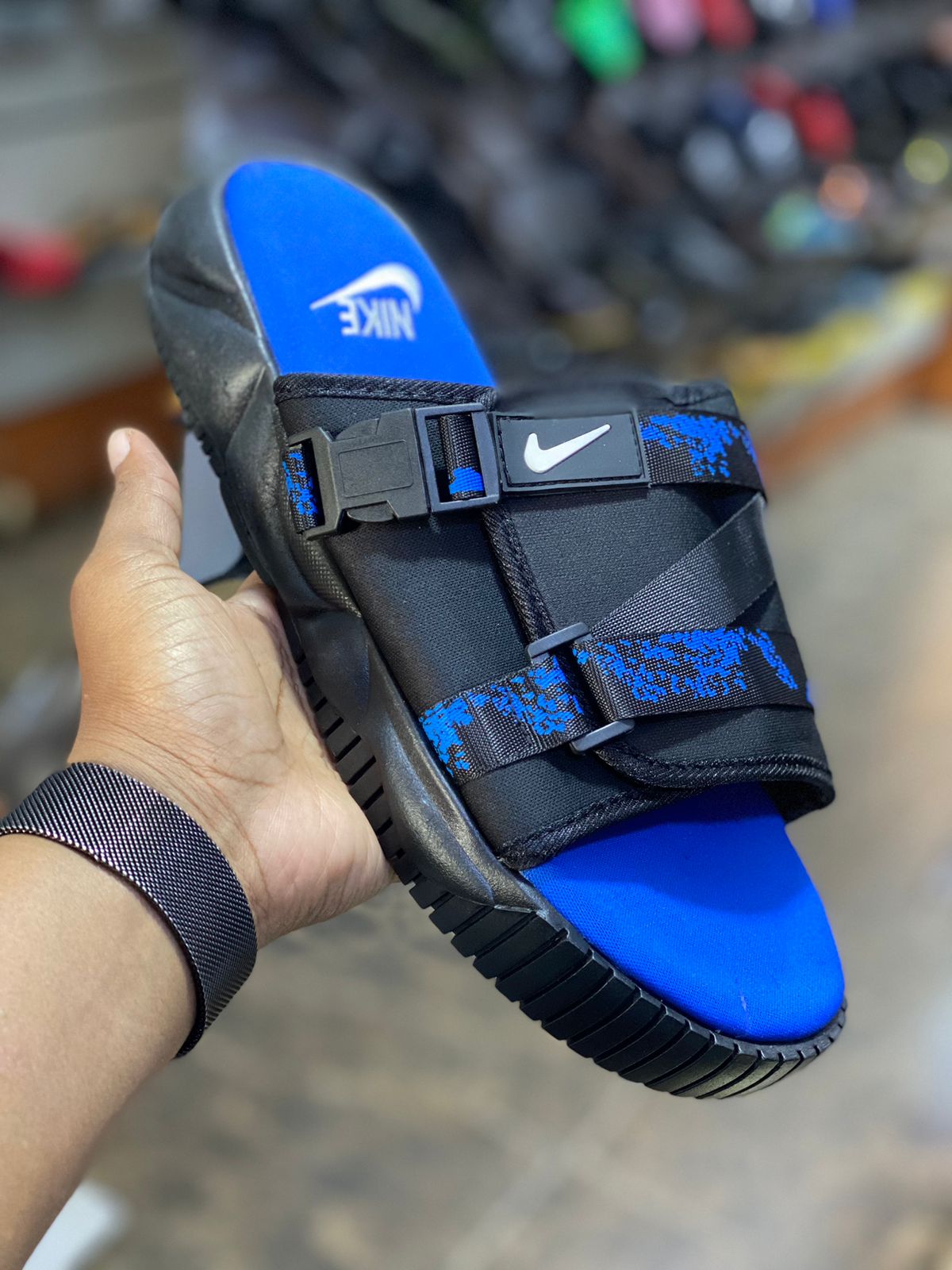⚡NEW ARRIVALS ⚡ SLIDES for Unisex breathable classic slippers Original quality mens slides❤️‍🔥 very cute looking 🥰🔥❤️‍🔥