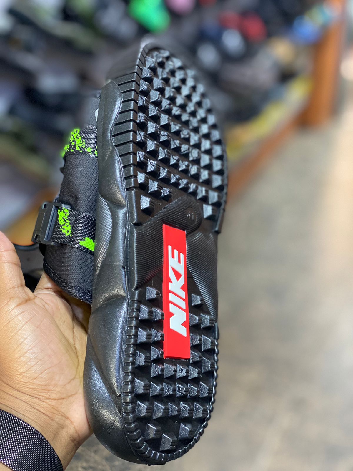 ⚡NEW ARRIVALS ⚡ SLIDES for Unisex breathable classic slippers Original quality mens slides❤️‍🔥 very cute looking 🥰🔥❤️‍🔥