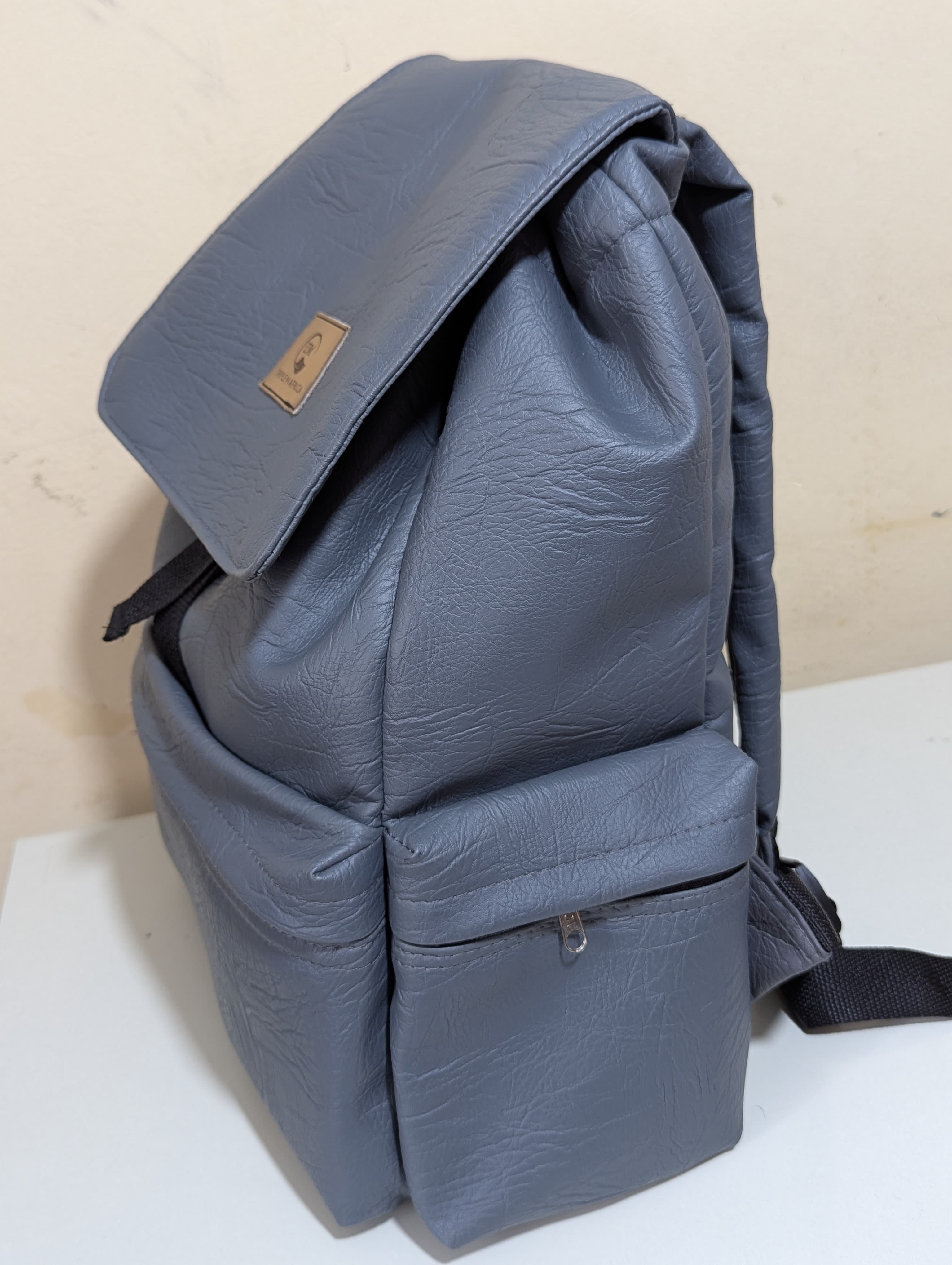 MONKEY BACKPACK ⚡NEW ARRIVAL  High quality water proof UNISEX back pack 😍🌞backpack with a laptop compartment and side water bottle, very cute and classic, all colours eg, black,red,green grey etc