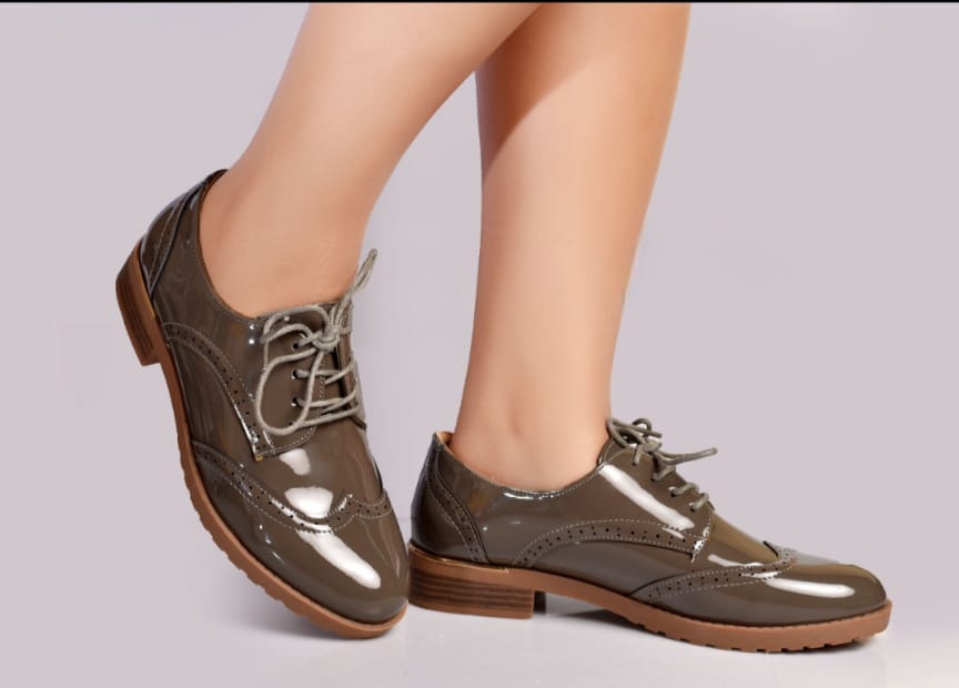 BROGUES,WEDGE⚡Original high quality official ladies ,women flat shoes all sizes❤‍🔥ladies boyfriend classic block heel raced women flat shoeswomen all seasons black brogues❤‍🔥very cute
