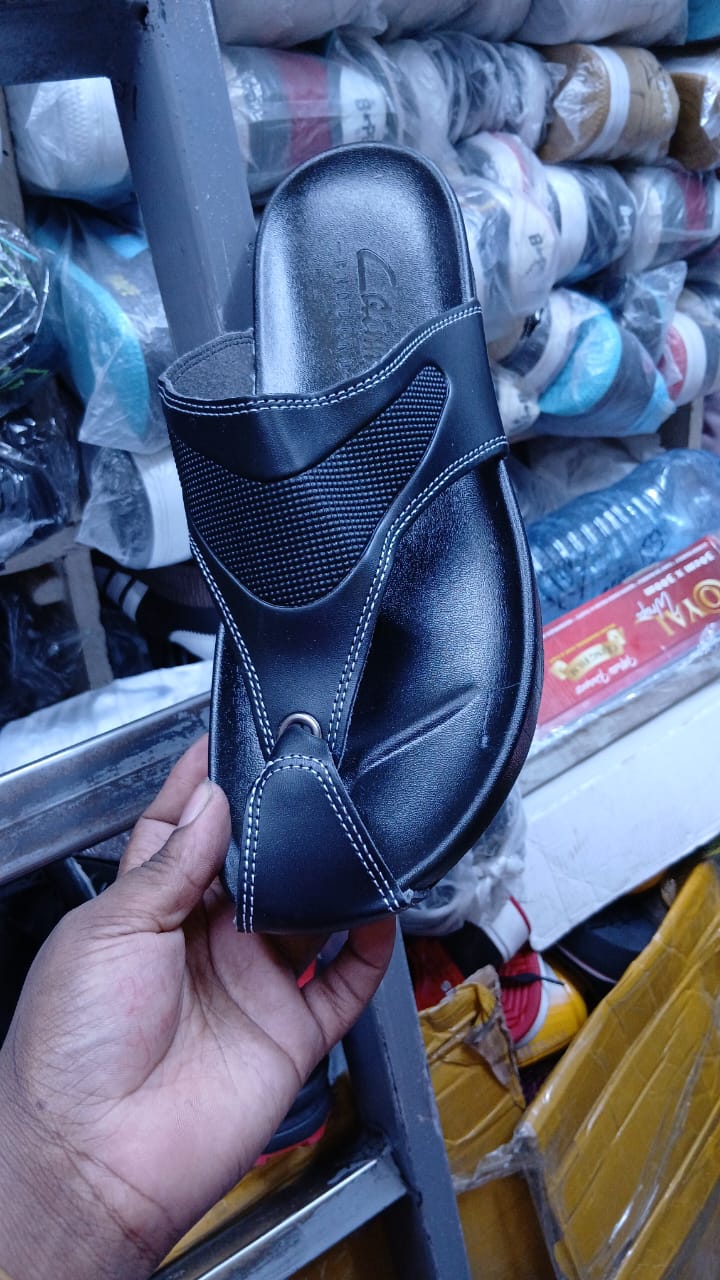 ⚡NEWEST SLIDES⚡ NEW ARRIVALS high quality mens slipers open toe latest leather open shoes⚡ SLIDES for Unisex breathable classic slippers mens slides all season❤️‍🔥 very cute looking 🥰🔥❤️‍🔥