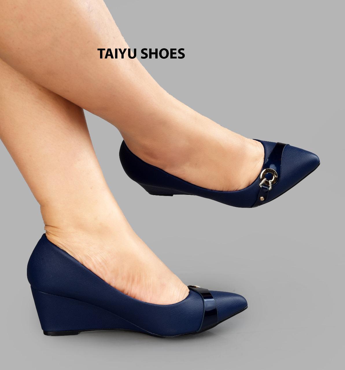 ⚡WEDGE TAIYU⚡Taiyu Original high quality official ladies ,women Wedge shoes all sizes❤‍🔥women all seasons black all colours wedge classic every womens/ ladies dream quality WEDGE ❤‍🔥very cute aspic