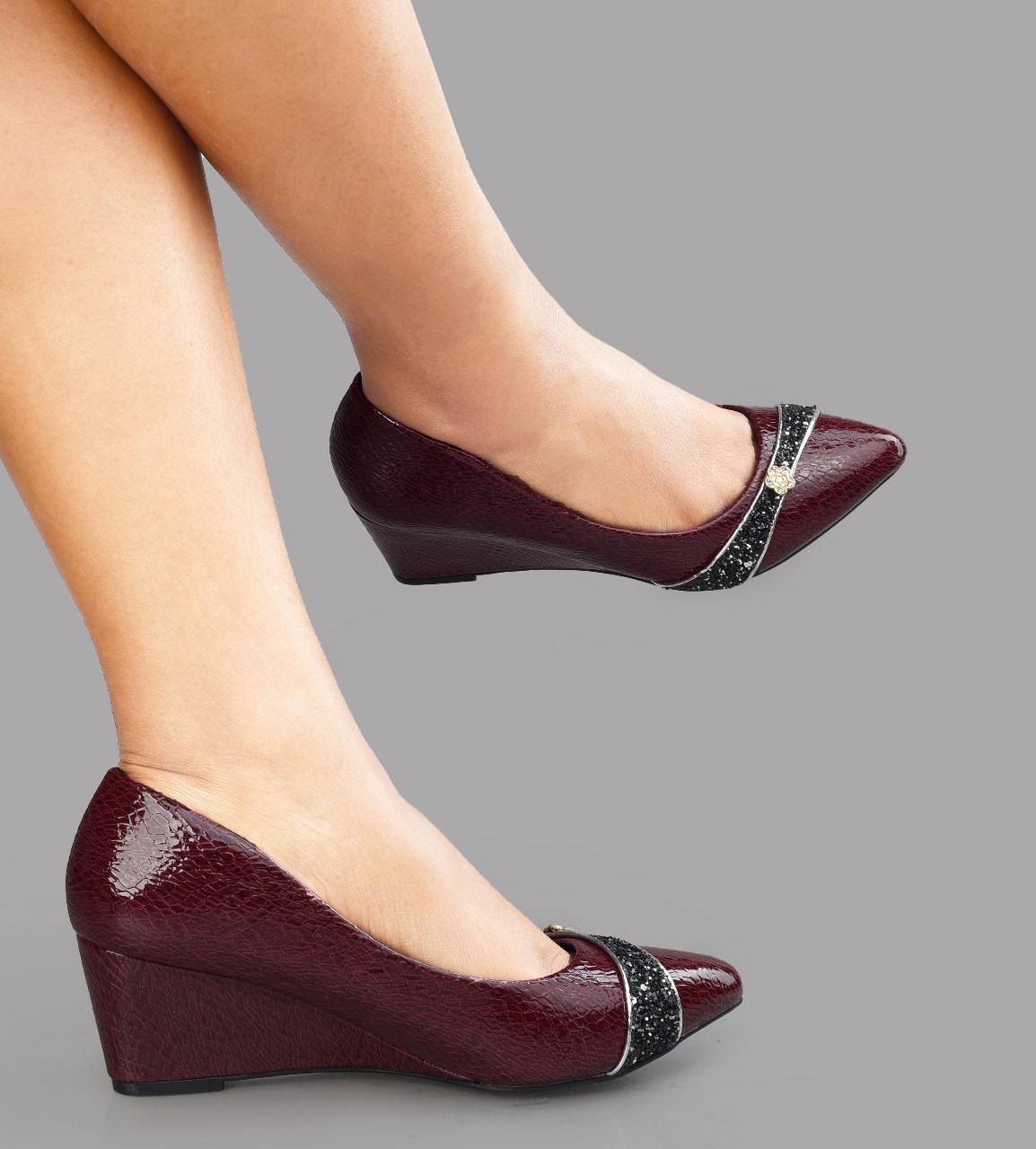 ⚡WEDGE TAIYU⚡Taiyu Original high quality official ladies ,women Wedge shoes all sizes❤‍🔥women all seasons black all colours wedge classic every womens/ ladies dream quality WEDGE ❤‍🔥very cute aspic