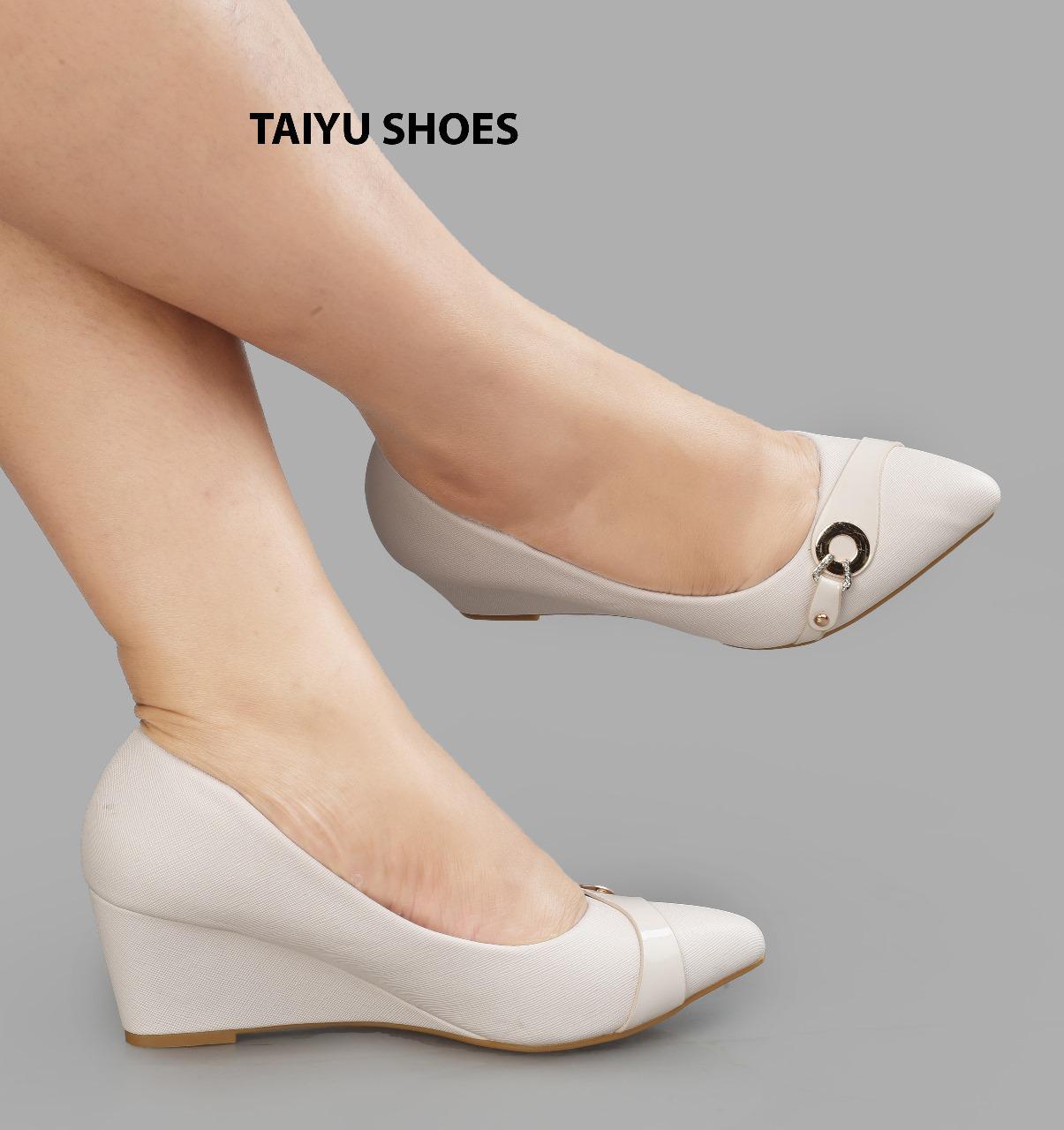 ⚡WEDGE TAIYU⚡Taiyu Original high quality official ladies ,women Wedge shoes all sizes❤‍🔥women all seasons black all colours wedge classic every womens/ ladies dream quality WEDGE ❤‍🔥very cute aspic
