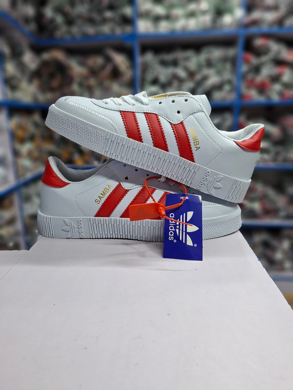 SAMBA ⚡HIGH QUALITY UNISEX ORIGINAL SNEAKERS🥰OFFER OFFER Samba double sole most admired shoe in shoe market for its charming and its durable life time ❤‍🔥very cute as pictured all sizes &colours💯🔥