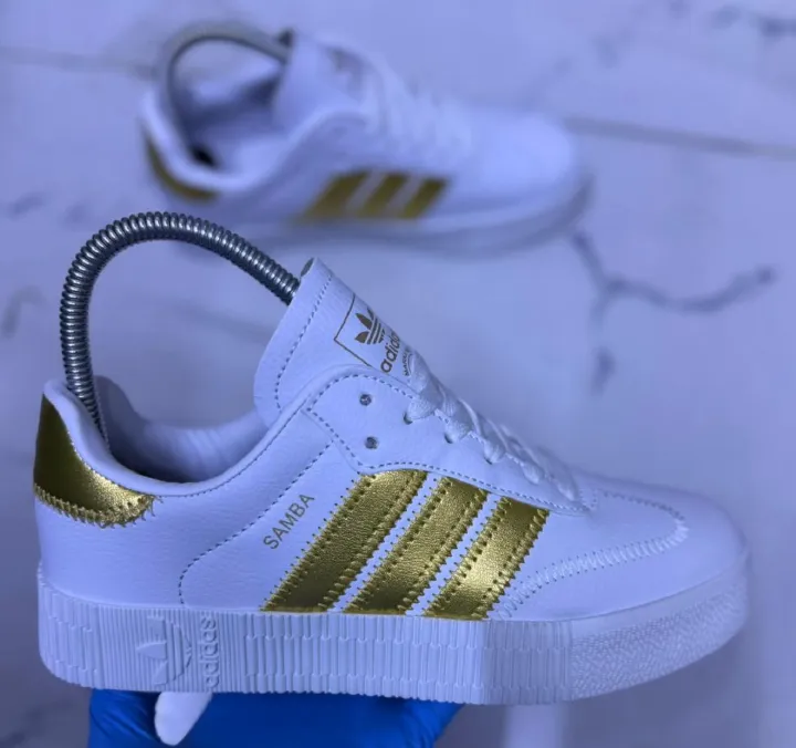 SAMBA ⚡HIGH QUALITY UNISEX ORIGINAL SNEAKERS🥰OFFER OFFER Samba double sole most admired shoe in shoe market for its charming and its durable life time ❤‍🔥very cute as pictured all sizes &colours💯🔥