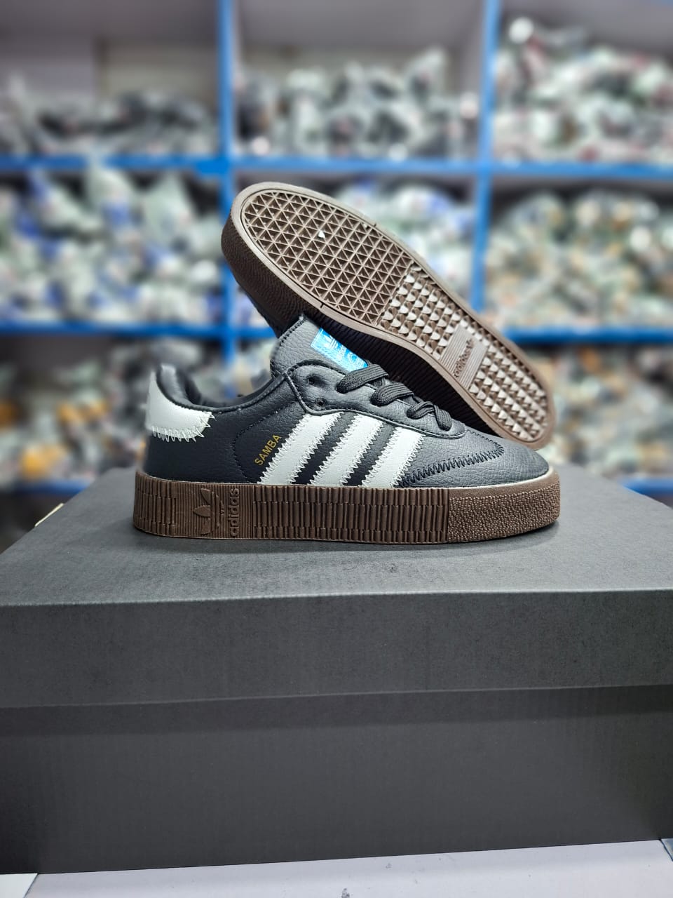 ⚡ORIGINAL KIDS/BABYS UNISEX SAMBA DOUBLE SOLE💯High quality latest new arrival kids samba double sole .The best moving shoe sneakers of the year marketed ❤‍🔥marketed kids shoes🔥very good ,cute 🥰😘