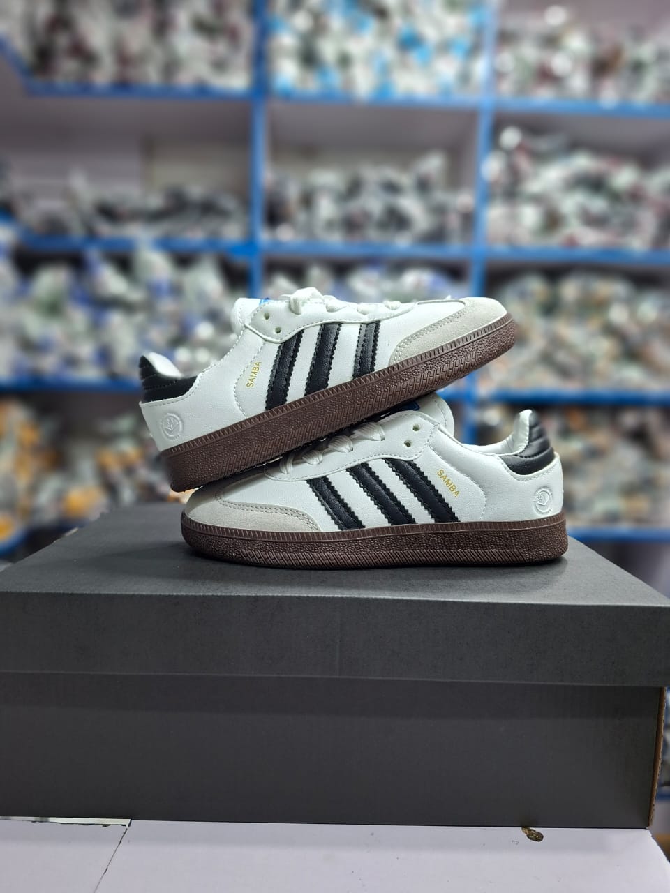 ⚡ORIGINAL KIDS/ BABYS UNISEX SAMBA SIGLE SOLE💯High quality latest new arrival kids samba Sigle sole .The best moving shoe sneakers of the year marketed ❤‍🔥marketed kids shoes🔥very good ,cute 🥰😘