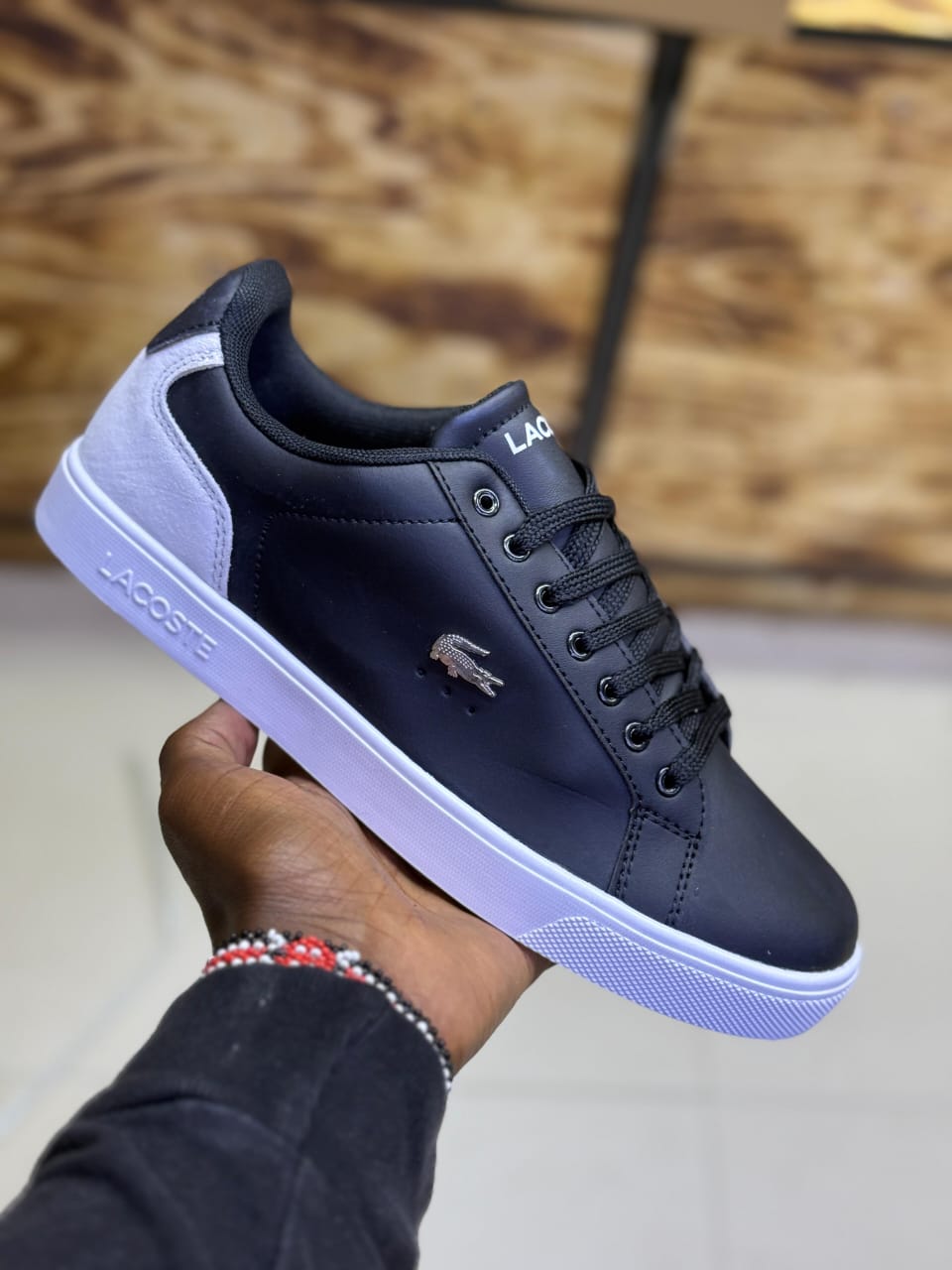 ⚡NEW ARRIVAL ,, MEN'S sneakers 💯very   comfortable sneakers designed with rubber outer sole and breathable upper for all day comfort sizes 40-45 all colors black white and white black ⚡