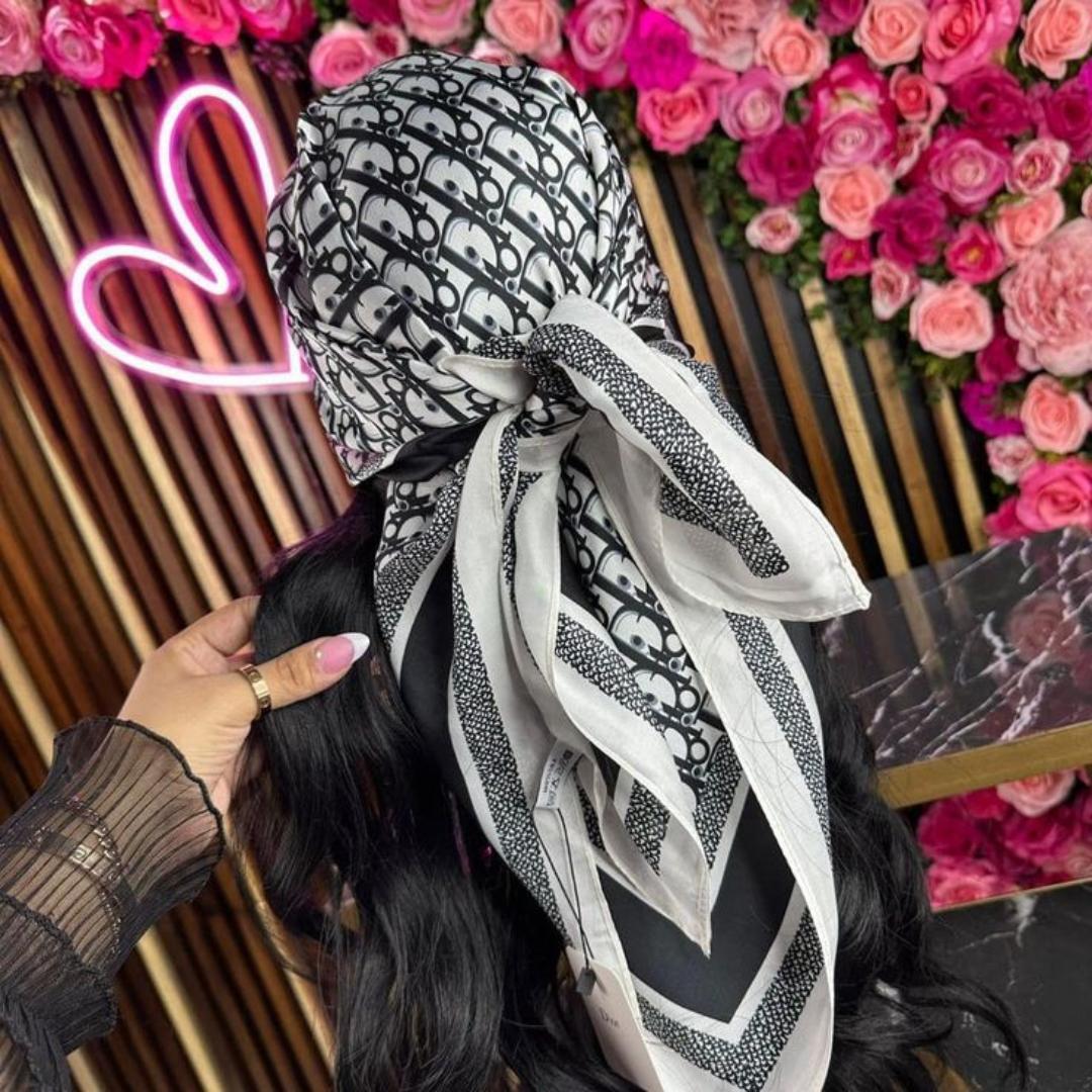✨ Dior Silk Scarf ✨

Soft, chic, and oh-so dreamy—this Dior silk scarf is the little luxury every outfit craves. Wrap it on your neck, hair, or handbag and watch