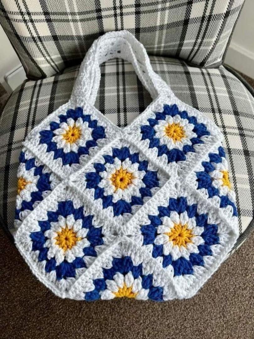 CROCHET KNIT FLOWER TOTE BAG