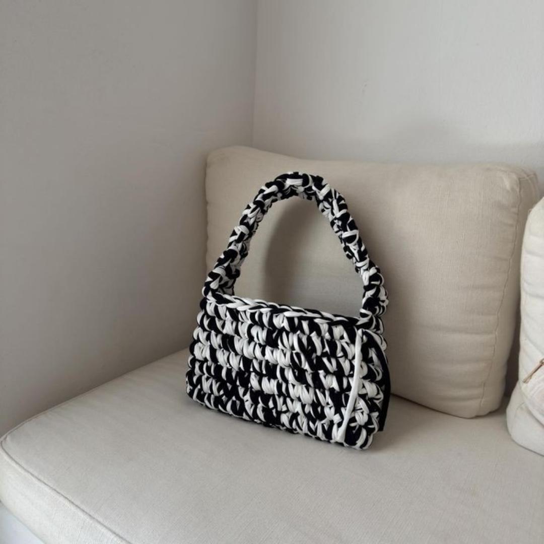 CROCHET ATRIC SHOULDER STATEMENT BAG