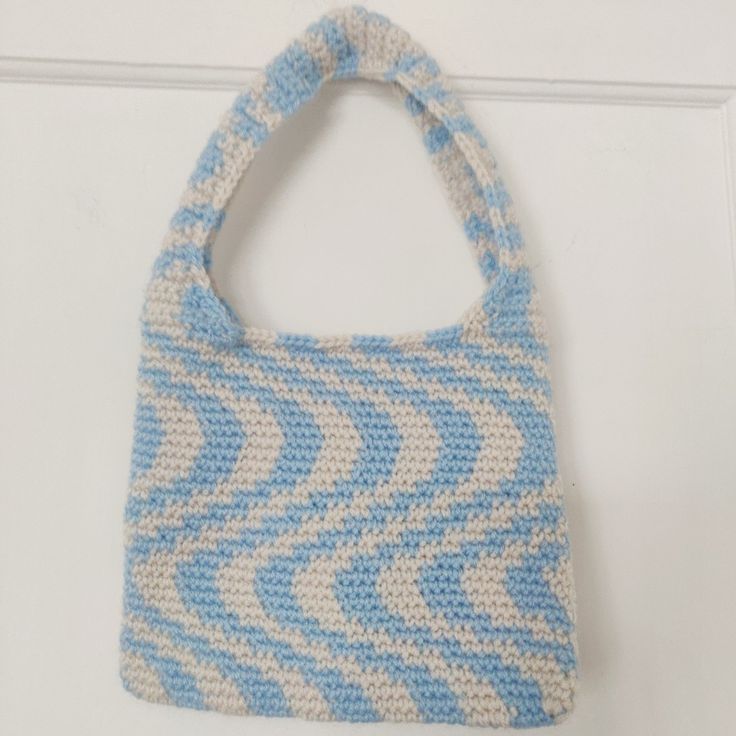 WAYV CROCHET BAG
