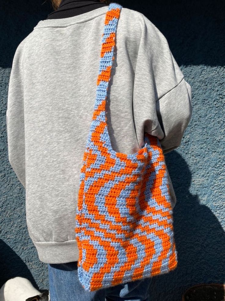 WAYV CROCHET BAG