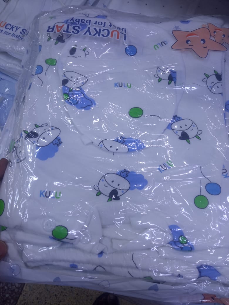 1 set of Lucky star 11 pieces receiving set of newborn babies clothes, beautiful  colors.soft cotton material for boys and girls.sweaters,romper,trousers,socks,bib,mittens,receiving blanket.