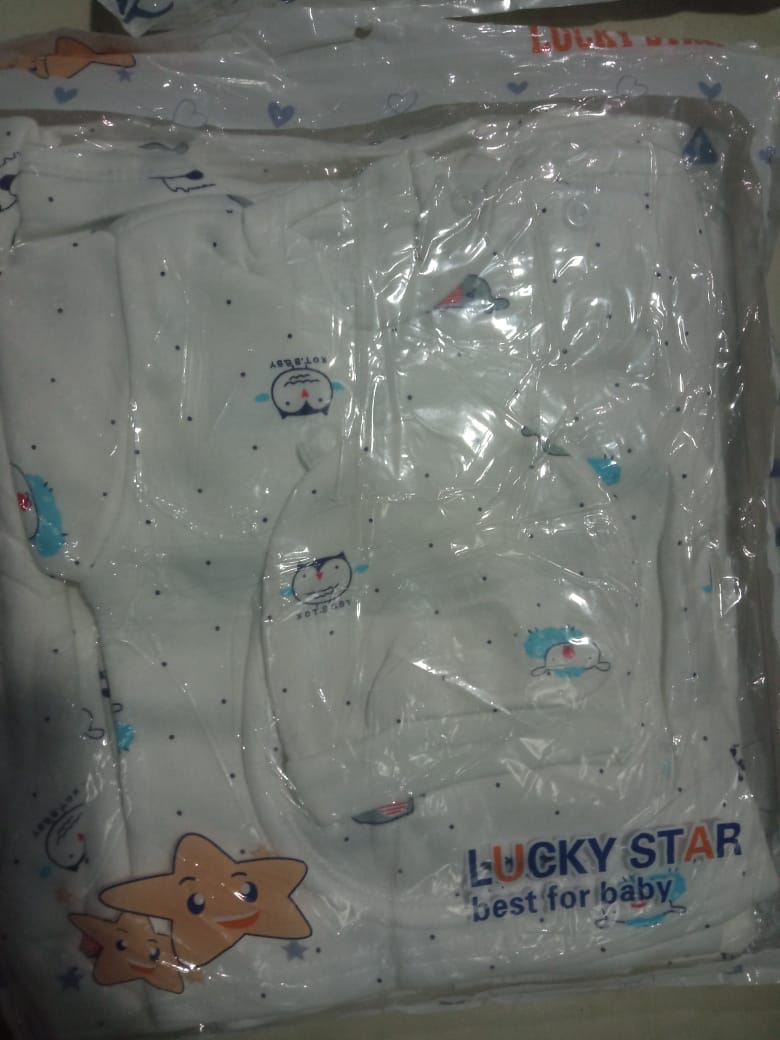 1 Set of Fashion Lucky star 11 pieces receiving set of newborn babies clothes, beautiful  colors.soft cotton material